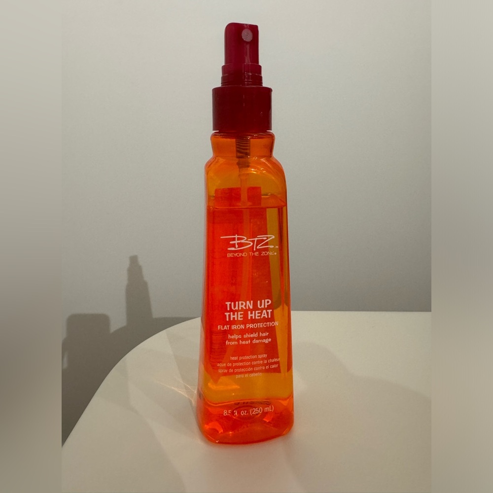Turn Up The Heat Flat Iron Protection Spray - Orange